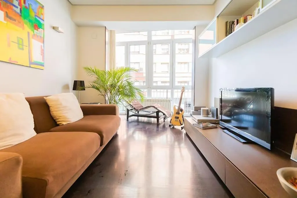 Apartmán Frente Al Parque, En El Centro Bilbao