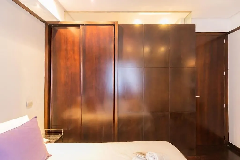 Apartmán Frente Al Parque, En El Centro Bilbao